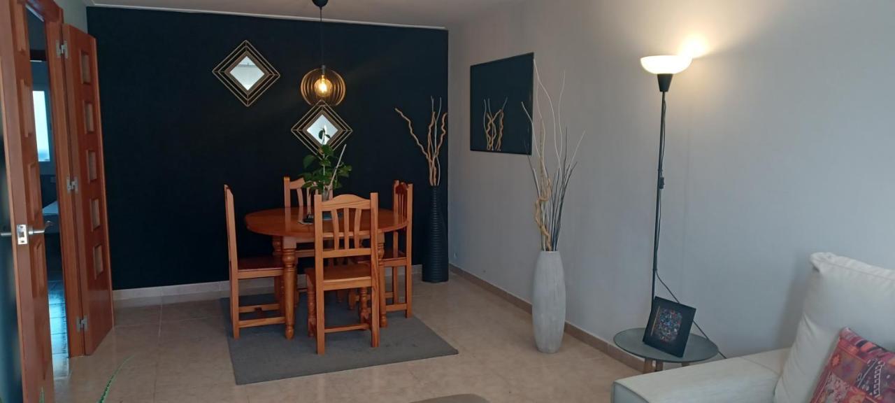 Apartamento Entero De Tres Habitaciones, Cerca De La Playa! Acogedor, Luminoso Y Tranquilo Malgrat de Mar Exterior foto